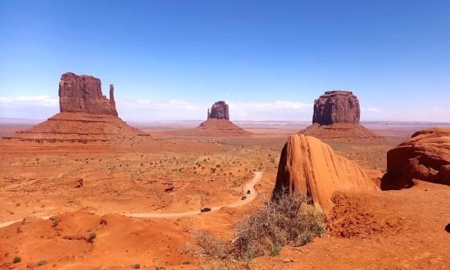 Monument Valley Scenic Drive